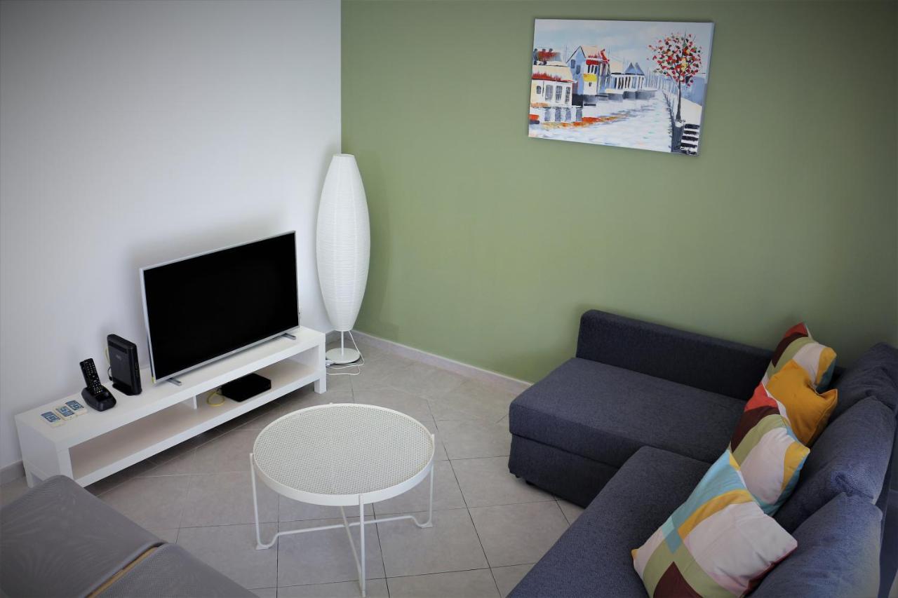 Lovely Apartment In Carvoeiro By The Beach エクステリア 写真