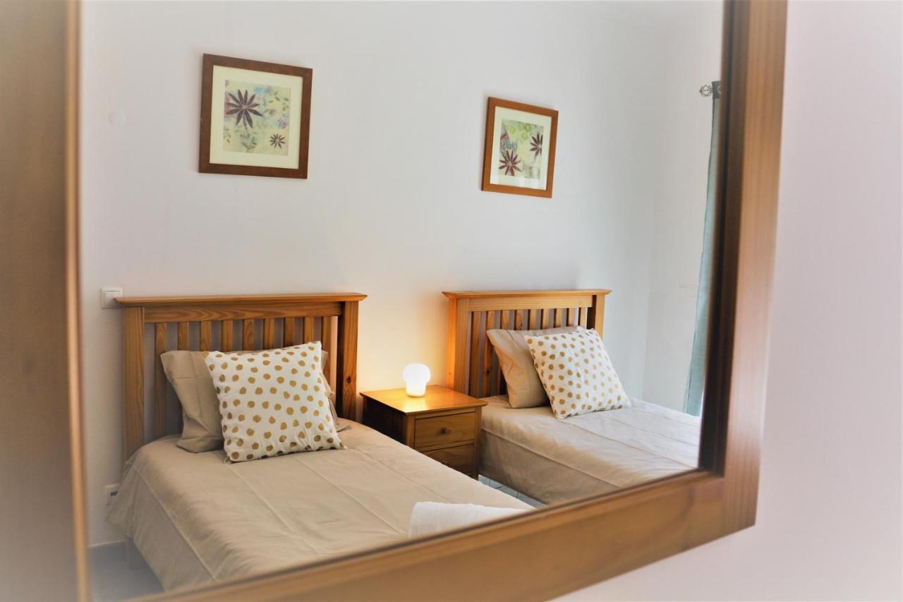 Lovely Apartment In Carvoeiro By The Beach エクステリア 写真