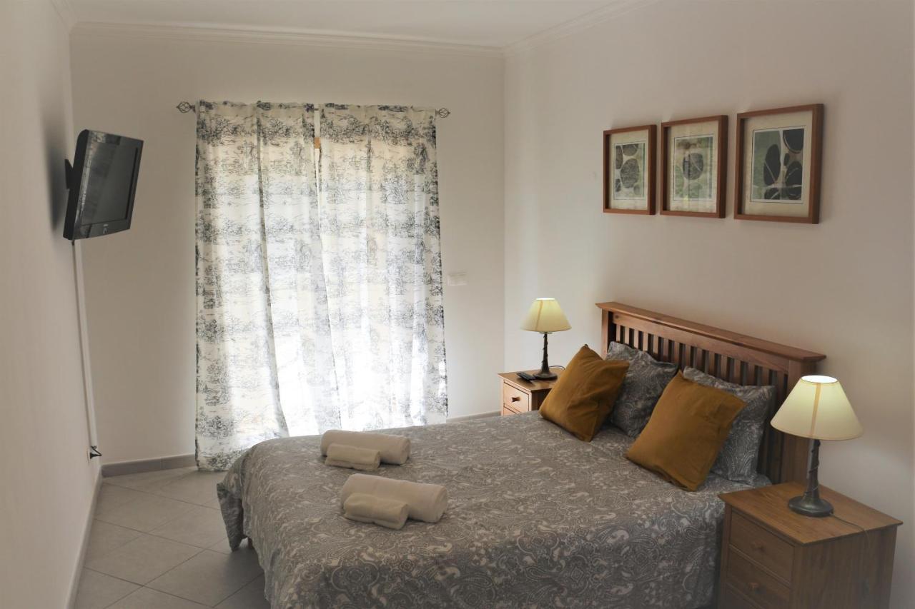 Lovely Apartment In Carvoeiro By The Beach エクステリア 写真