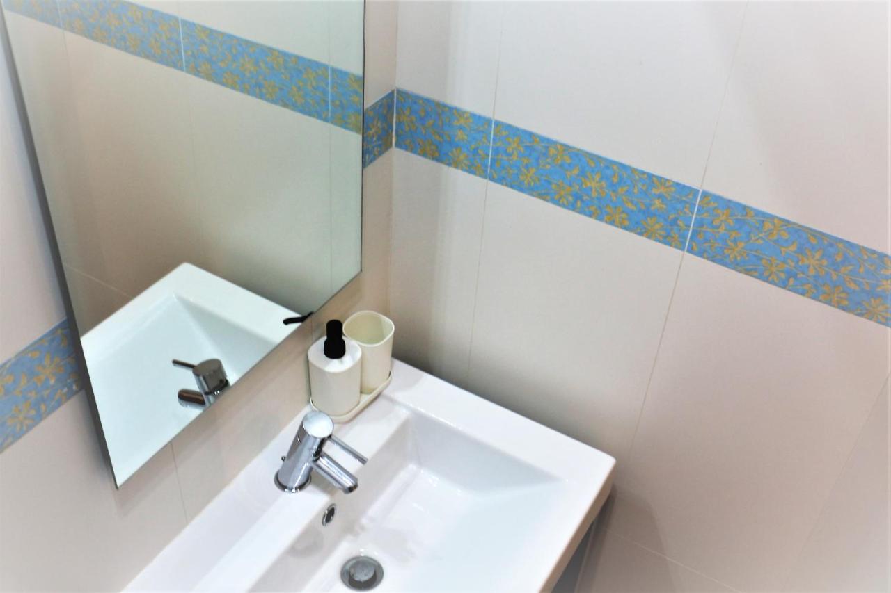 Lovely Apartment In Carvoeiro By The Beach エクステリア 写真