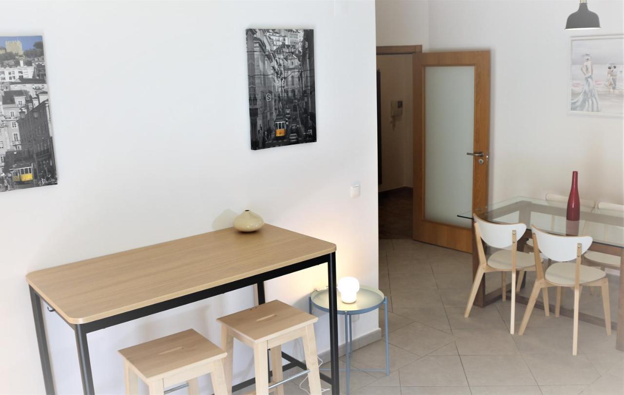 Lovely Apartment In Carvoeiro By The Beach エクステリア 写真